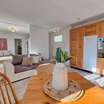 Apartment Lakeview Hideaway -