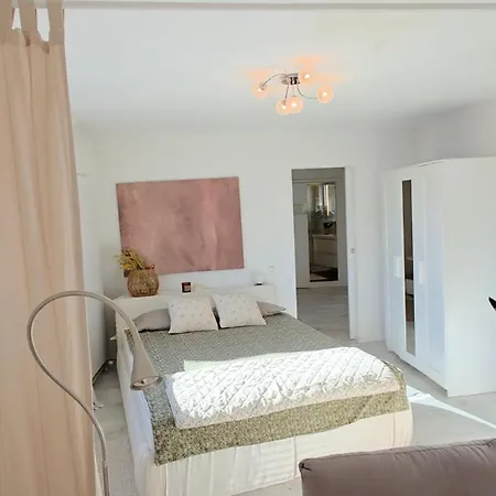 Lakeview Hideaway - Apartment *