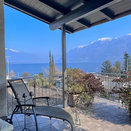 דירה Lakeview Hideaway -