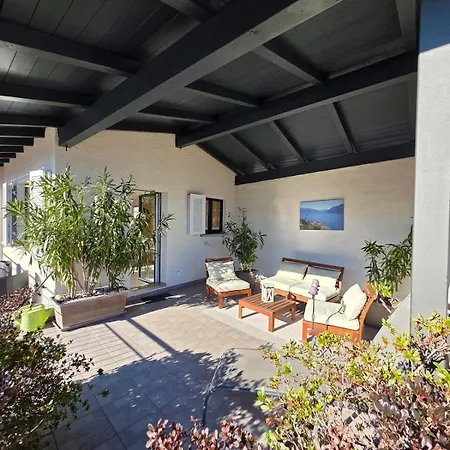 Апартаменты Lakeview Hideaway - Бриссаго