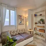 Lakeview Hideaway - *